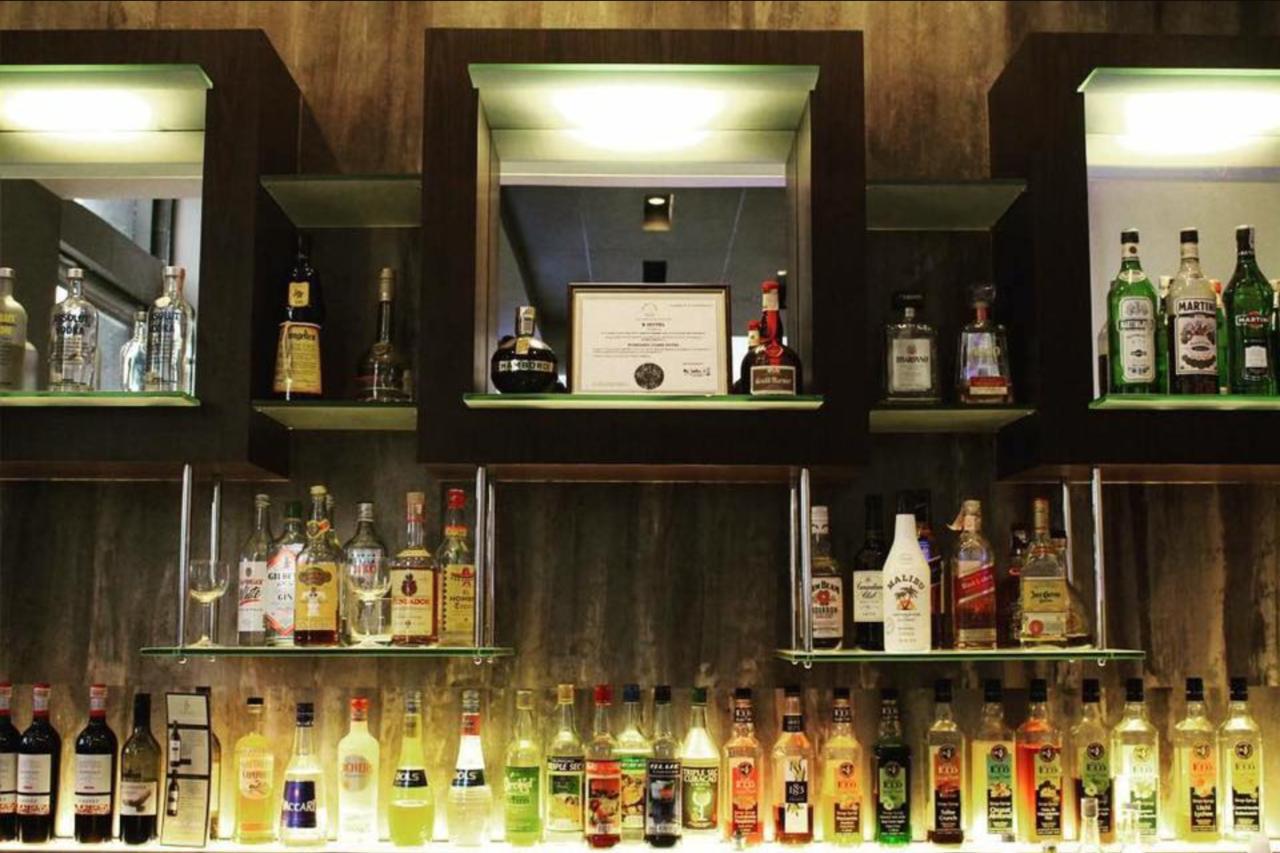 The B Hotel Alabang Muntinlupa City Eksteriør bilde