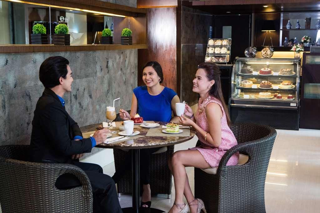 The B Hotel Alabang Muntinlupa City Restaurant bilde